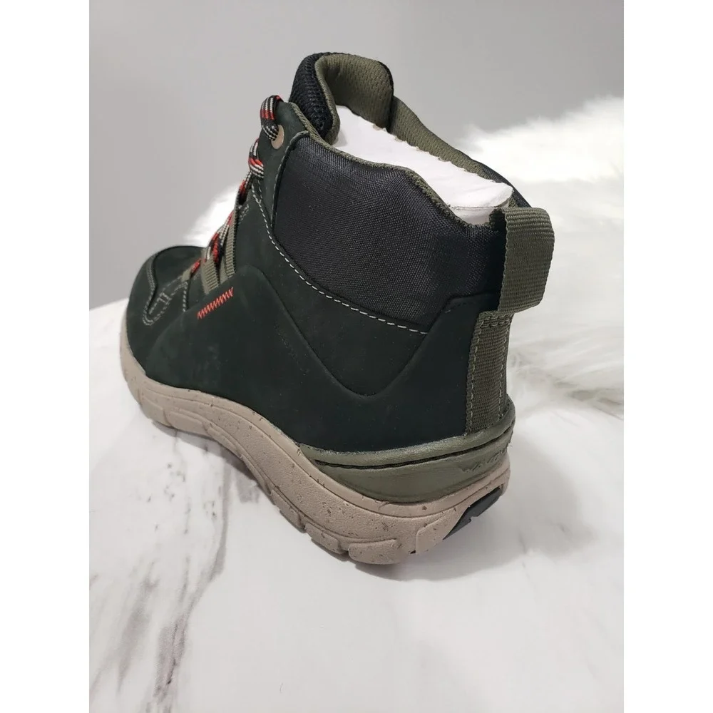 NEW NO BOX 7 WIDE Clarks Hiking Boots Wave Summit AP Waterproof Comfort Women's